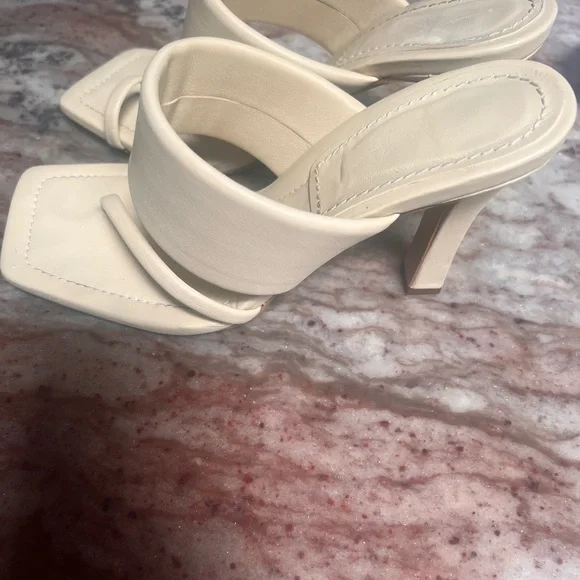 Zara Women Leather High Heel Sandals With Padded Straps Vanilla Yellow - Picture 7 of 8